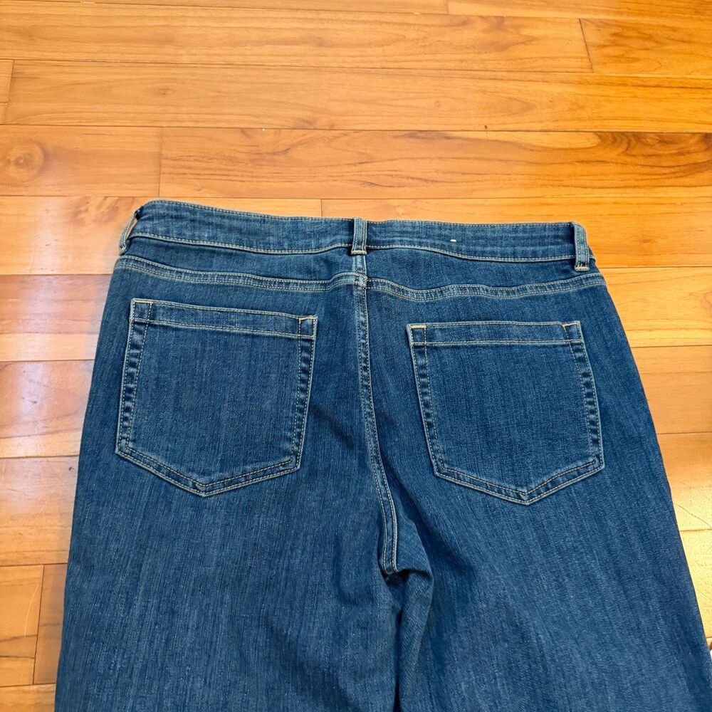 Women Vince Camuto Mid Rise Vintage Straight Leg Jeans Dark Wash Blue Sz 31/12 - Picture 3 of 7